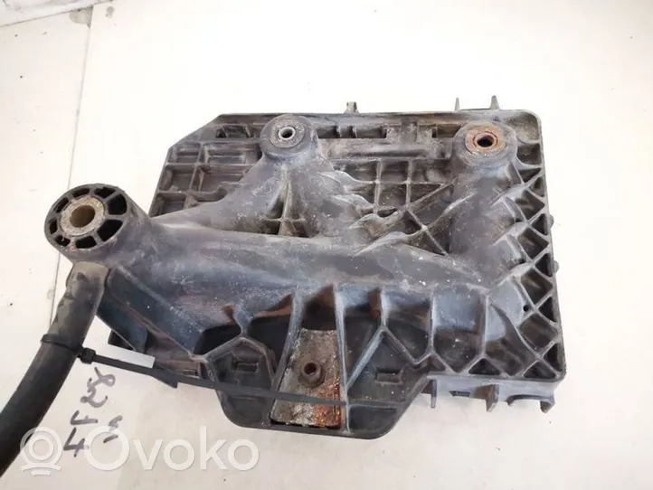 Skoda Fabia Mk1 (6Y) Vassoio scatola della batteria 6q0915331