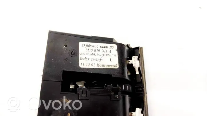 Skoda Superb B5 (3U) Dash center air vent grill 3U0819203A