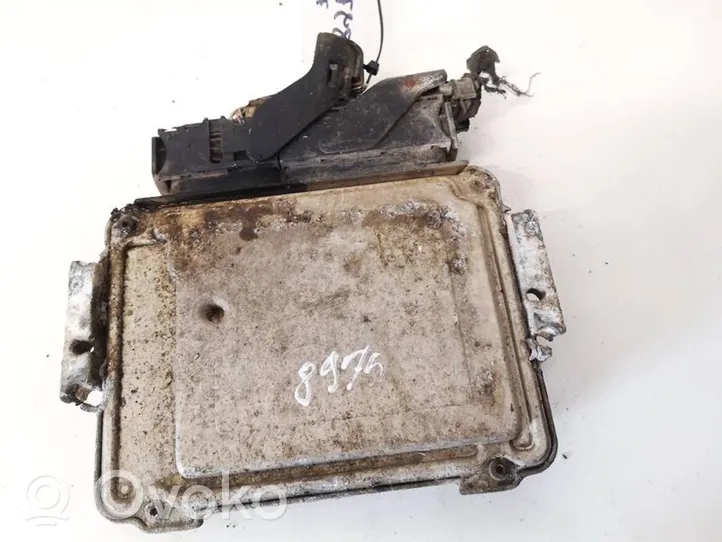 Opel Astra H Sterownik / Moduł ECU 55556829