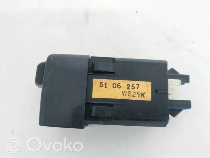 Saab 9-3 Ver1 Przycisk / Pokrętło regulacji świateł 5106257