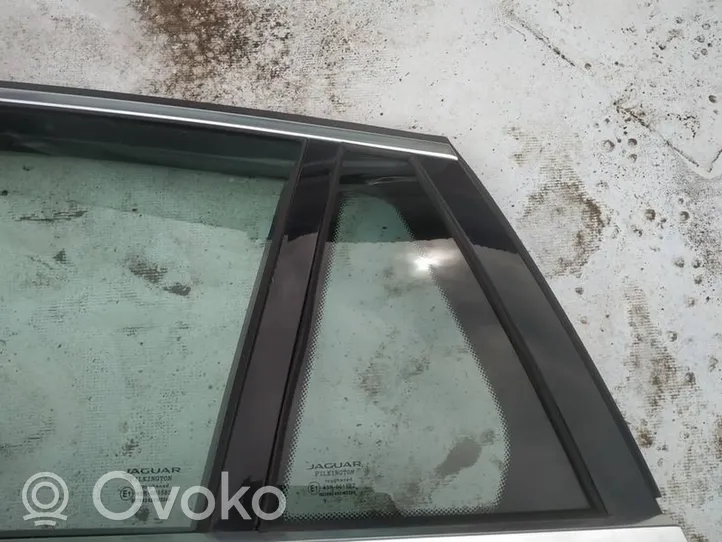 Jaguar XF Fenêtre latérale vitre arrière 