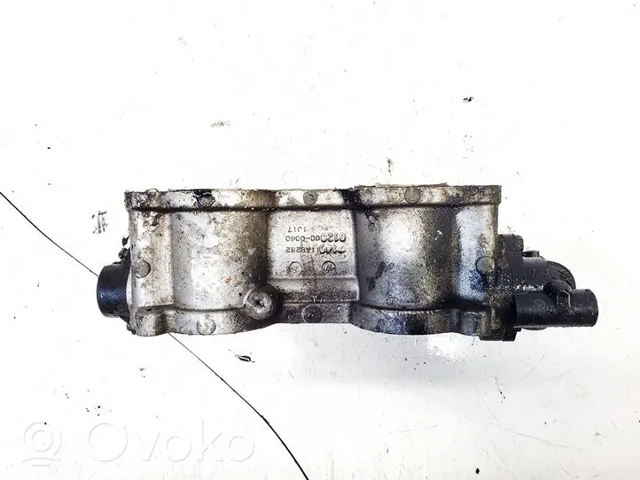 Subaru Outback Throttle valve 1401a8282