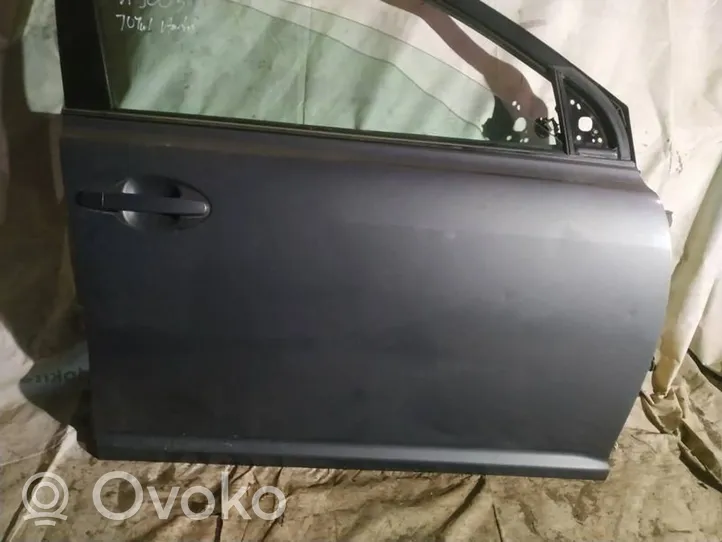 Toyota Avensis T250 Front door pilkos