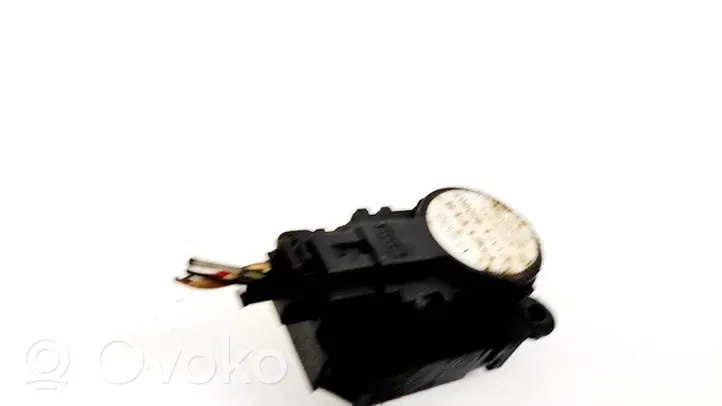 Opel Astra H Air flap motor/actuator 52406341