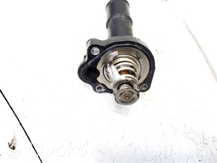 Ford Focus Tuyau de liquide de refroidissement moteur 5653258