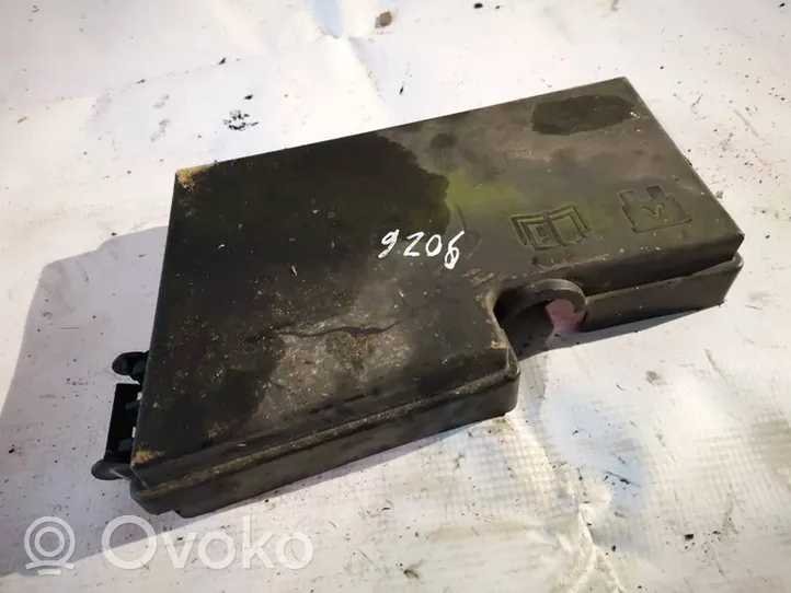 Volvo V50 Fuse box cover 30728346