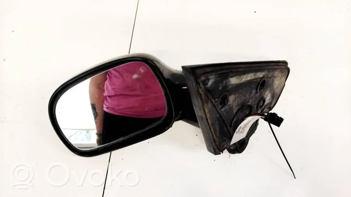 Chrysler Voyager Front door electric wing mirror 