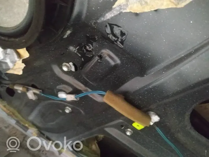 Toyota Corolla Verso AR10 Elektriskā loga pacelšanas mehānisma komplekts 