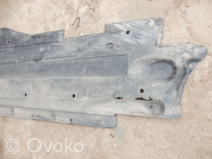 Audi A6 S6 C6 4F Vidusdaļas apakšas aizsargs 4F0825207