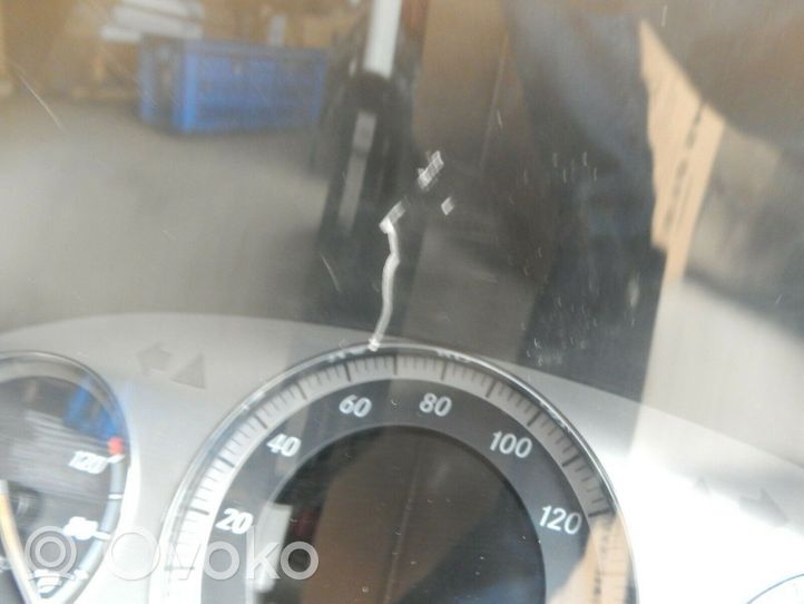 Mercedes-Benz C AMG W204 Tachimetro (quadro strumenti) A2045404948