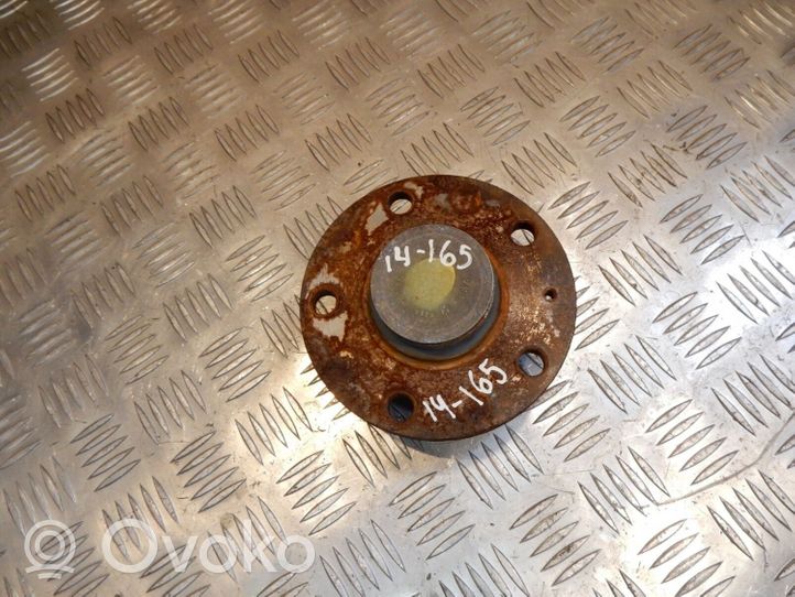 Volkswagen PASSAT B6 Rear wheel bearing hub 