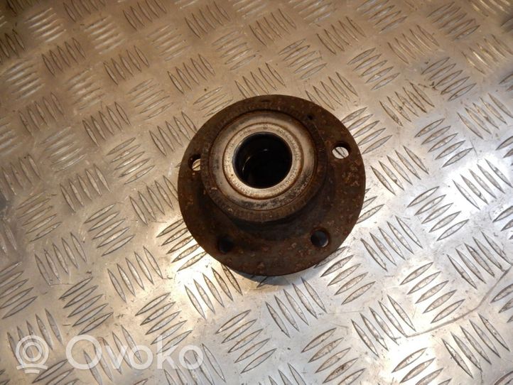 Volkswagen PASSAT B6 Rear wheel bearing hub 