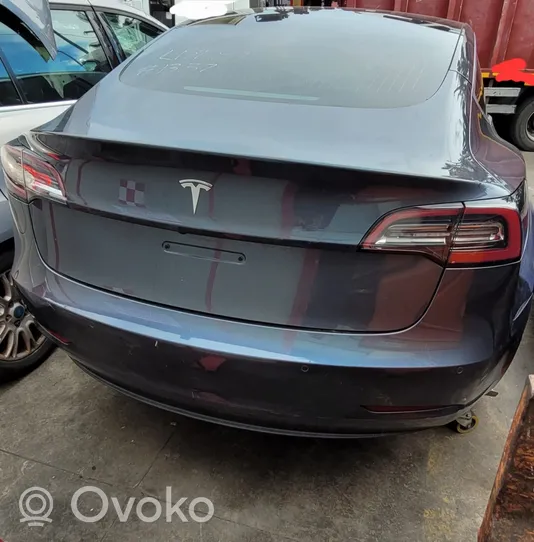 Tesla Model 3 Bagāžnieka grīda / atslēgu komplekta turētājs 