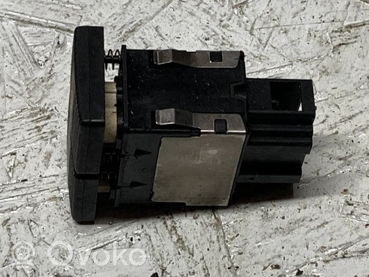 Volkswagen Golf III Air conditioning (A/C) switch 1H0959543