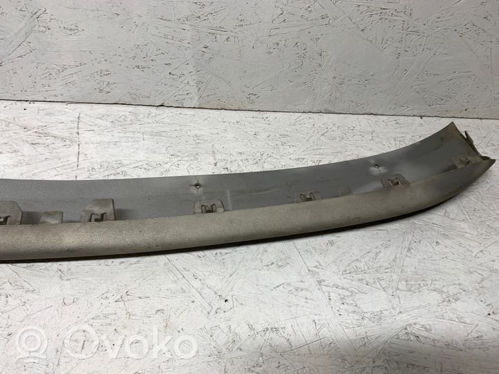 Skoda Octavia Mk2 (1Z) Rivestimento del pannello parte angolare del paraurti anteriore C06757091