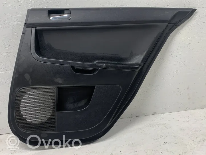 Mitsubishi Lancer X Rivestimento del pannello della portiera anteriore 7222A258XG