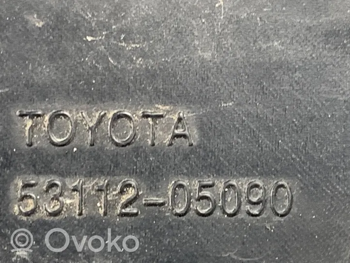 Toyota Avensis T270 Kratka dolna zderzaka przedniego 5311205090