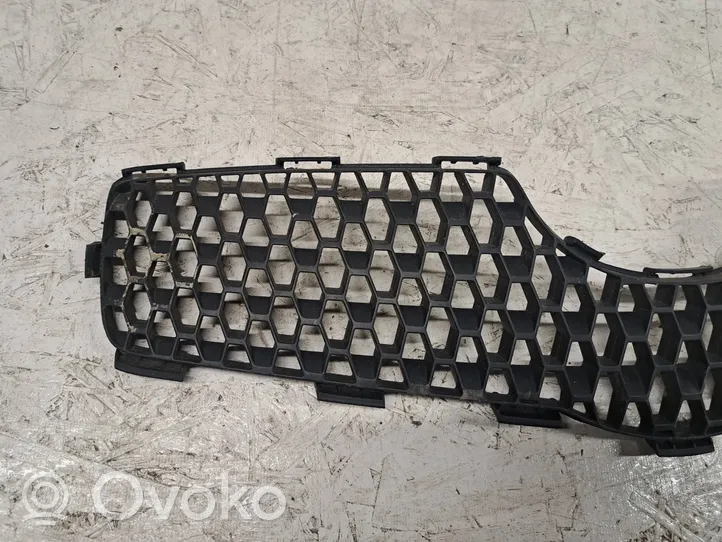 Toyota Yaris Grille de calandre avant 53111OD149