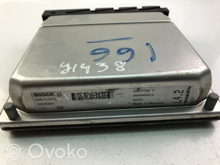 Volvo S70  V70  V70 XC Unité de commande, module ECU de moteur 08677708A