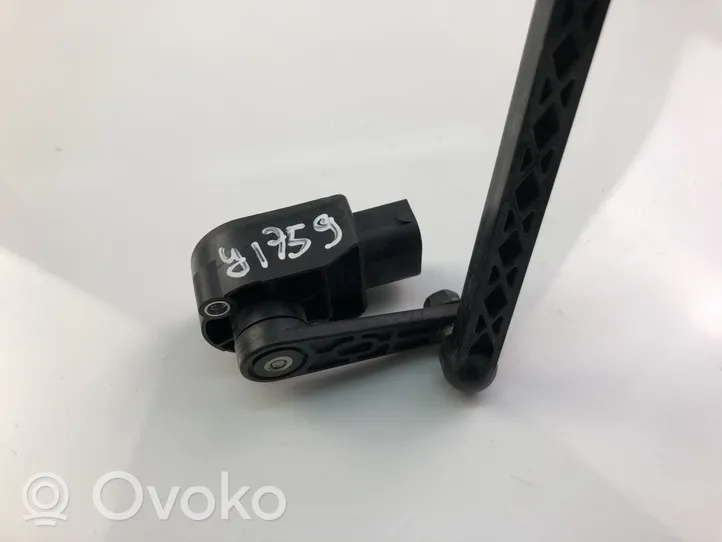 Volvo XC40 Czujnik położenia pedału sprzęgła 32221477