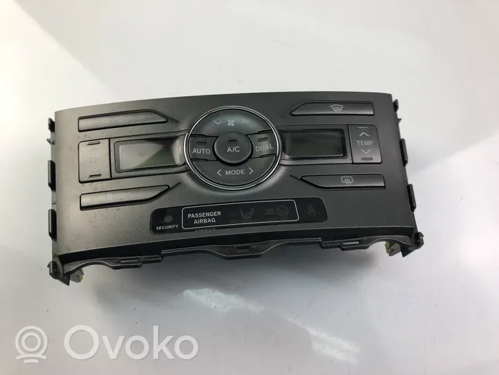 Toyota Auris 150 Przełącznik / Włącznik nawiewu dmuchawy 5590002220B