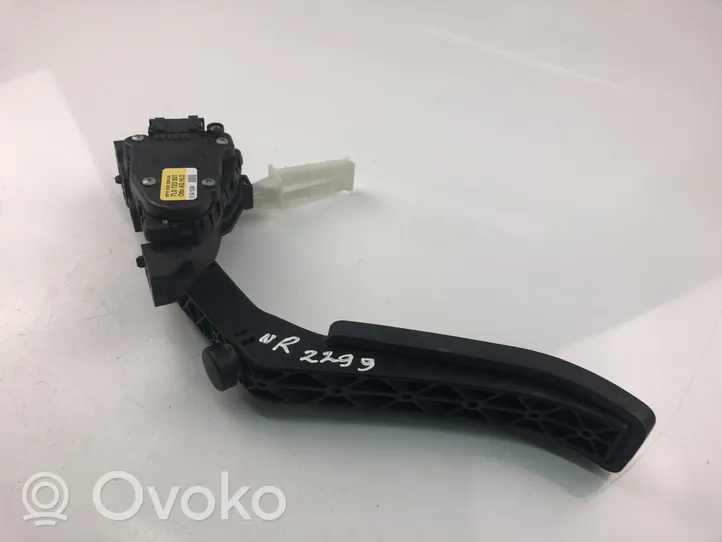 Porsche Cayenne (92A) Supporto del pedale dell’acceleratore 7L0723507