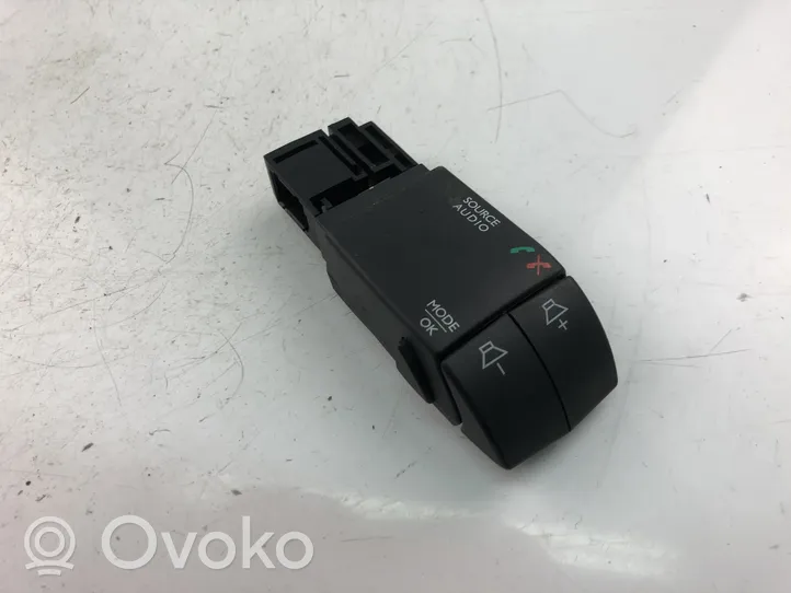 Renault Twingo III Przełącznik / Przycisk kierownicy 255522448R