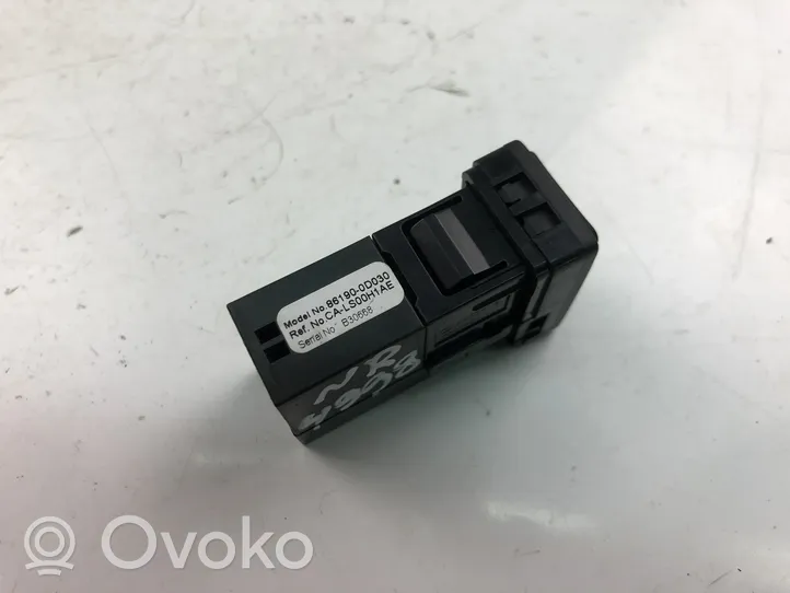 Toyota Yaris USB-ohjainlaite 861900D030