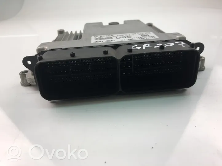 KIA Ceed Komputer / Sterownik ECU silnika 391402A925