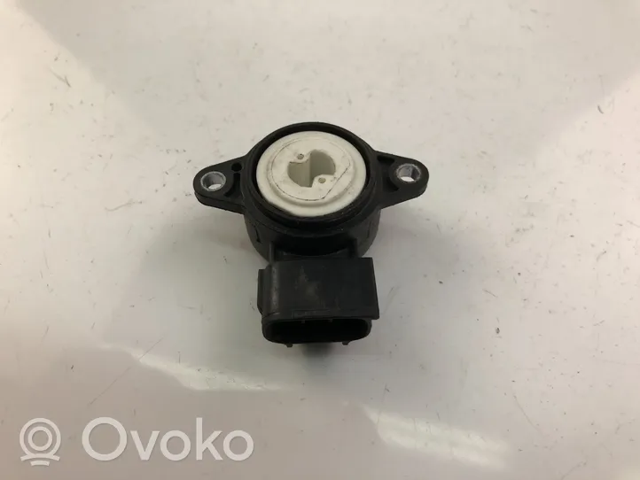 Toyota Aygo AB10 Czujnik przyspieszenia ESP 8945252011