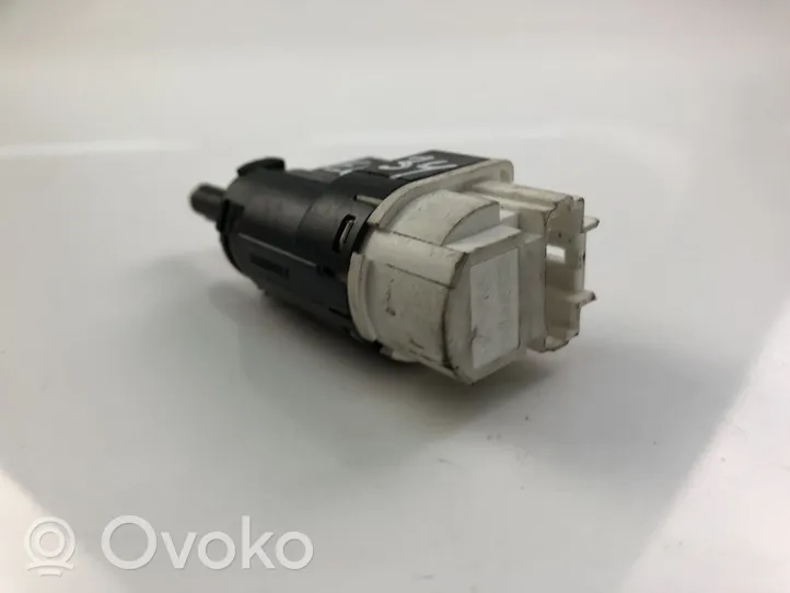 Renault Logan II Brake pedal sensor switch 253206170R