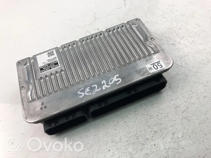 Toyota RAV 4 (XA40) Блок управления двигателем ECU 896614A540