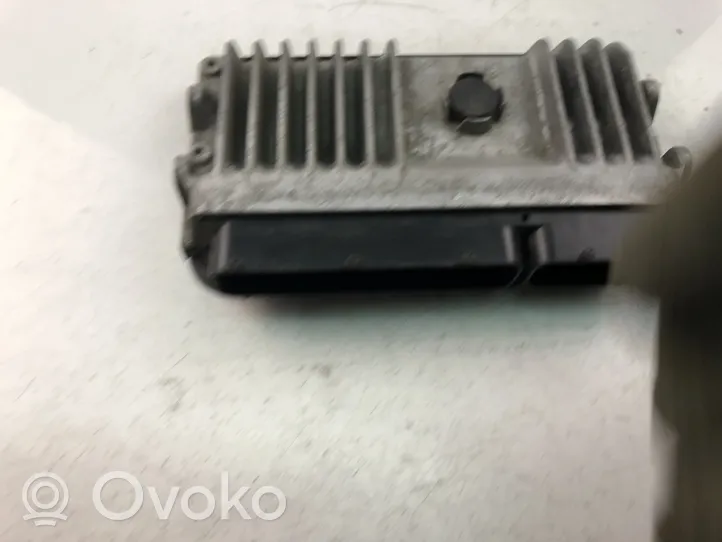 Toyota C-HR Unité de commande, module ECU de moteur 89661F4250