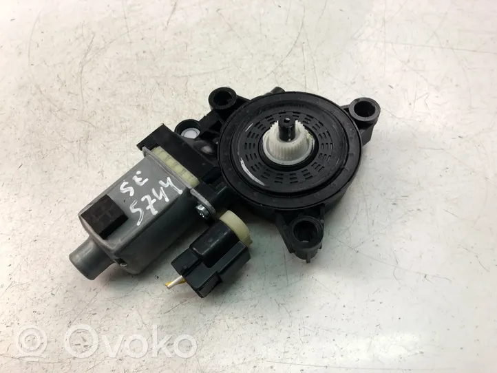 KIA Ceed Motorino alzacristalli della portiera anteriore 83450J7000