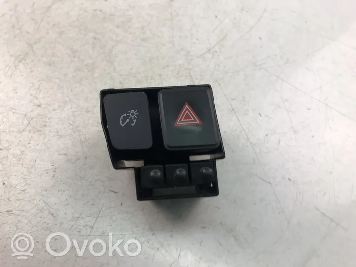 Toyota Prius (XW30) Botón interruptor de luz de peligro 75F218