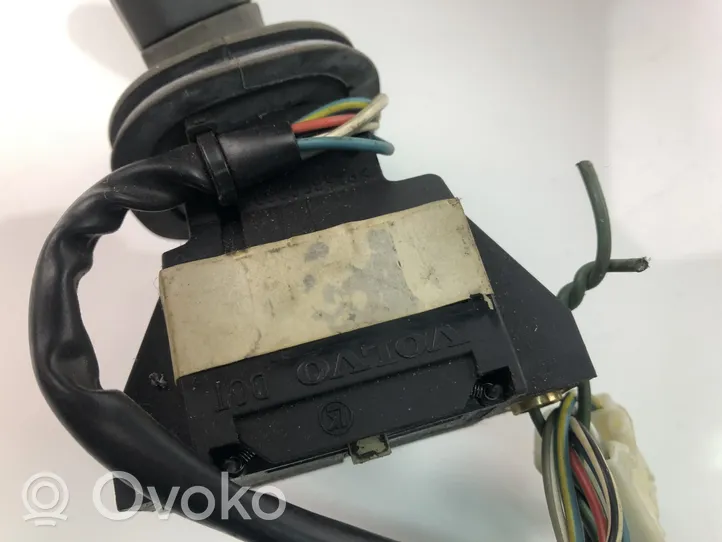 Volvo S70  V70  V70 XC Wiper turn signal indicator stalk/switch D0TSAE0B93