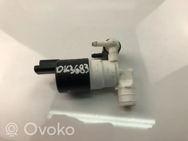 Renault Zoe Windscreen/windshield washer pump 286208543R