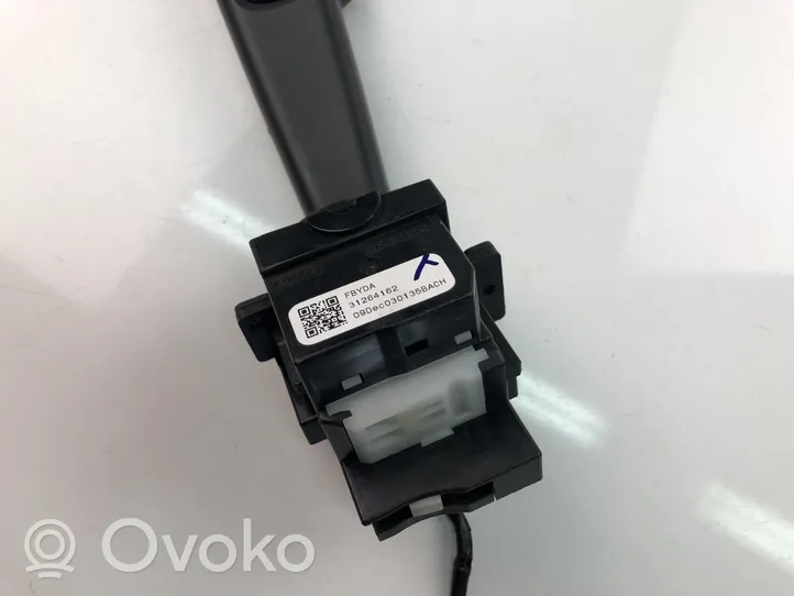 Volvo S60 Interruptor/palanca de limpiador de luz de giro 31264162