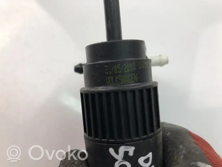 Volkswagen Lupo Windscreen/windshield washer pump 1J6955651