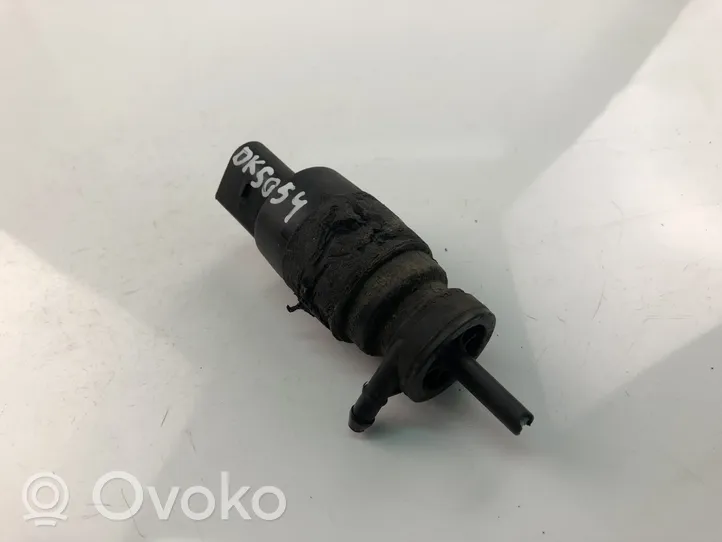 Volkswagen Jetta III Pompe de lave-glace de pare-brise 1J5955651