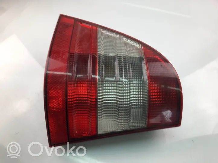 Mercedes-Benz ML W163 Lampy tylnej klapy bagażnika A1638201564