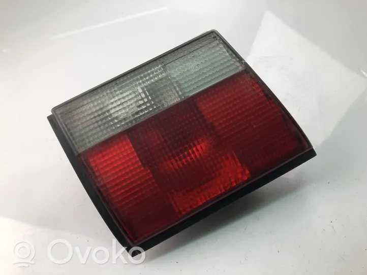 Saab 900 Lampy tylnej klapy bagażnika 4448551