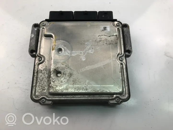 Opel Vivaro Engine control unit/module ECU 237103888R