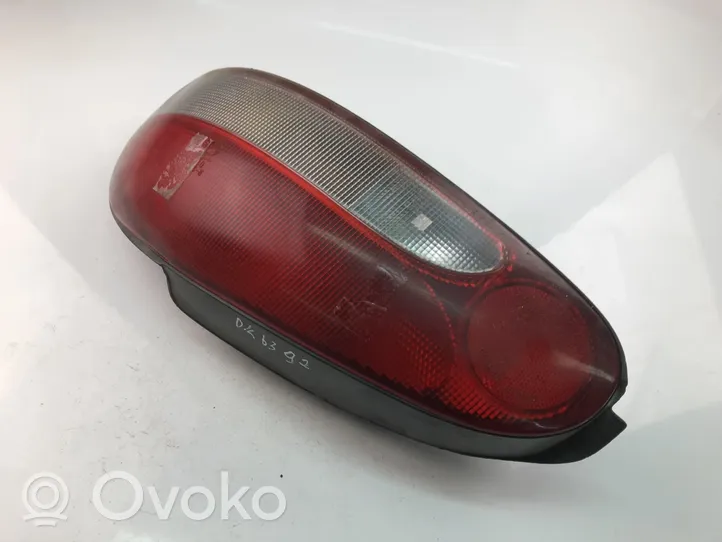 Mitsubishi Colt Lampy tylnej klapy bagażnika 0431568