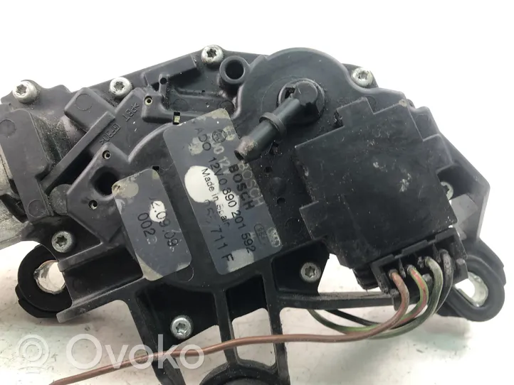 Volkswagen Golf IV Moteur d'essuie-glace 0390201592