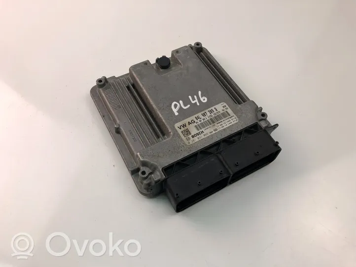 Volkswagen PASSAT B8 Komputer / Sterownik ECU silnika 04L907309R