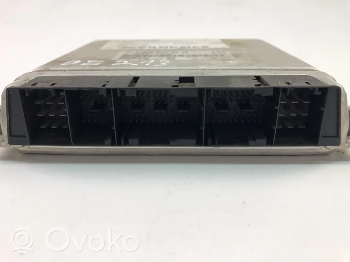 Mercedes-Benz Vaneo W414 Unité de commande, module ECU de moteur 0285451732