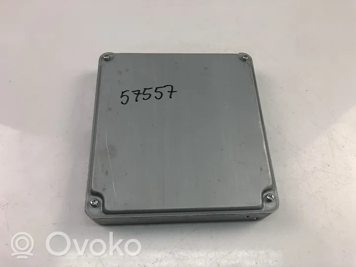 Toyota Corolla E120 E130 Unité de commande, module ECU de moteur 896610F050