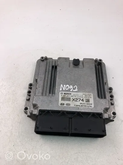 KIA Carens III Unité de commande, module ECU de moteur 391712A545