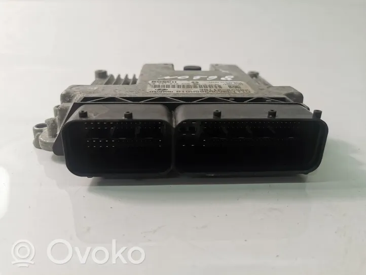 Hyundai i30 Galios (ECU) modulis 391122A982